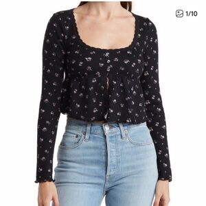 Black Floral Crop